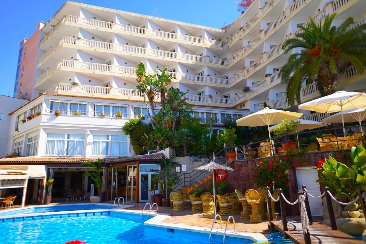 Hotel Alba Seleqtta