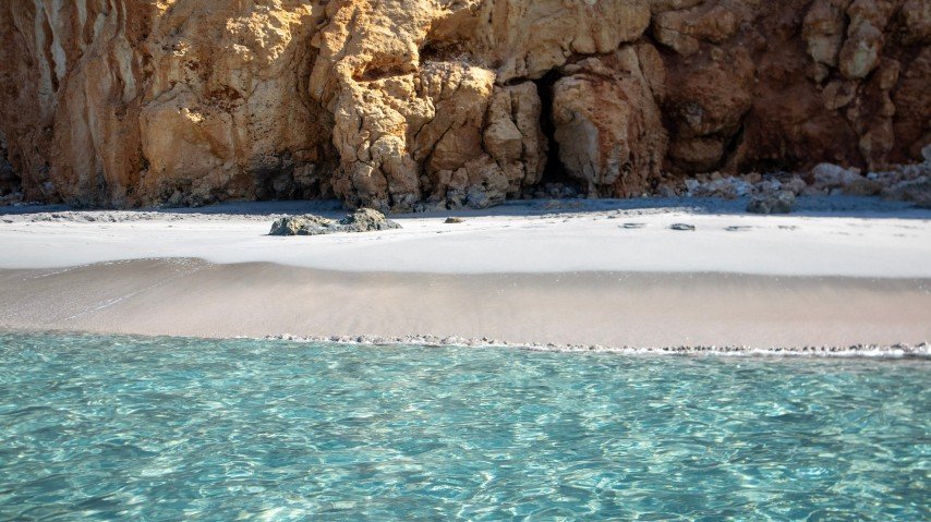 Cala Galdana a pláže s tyrkysovou vodou