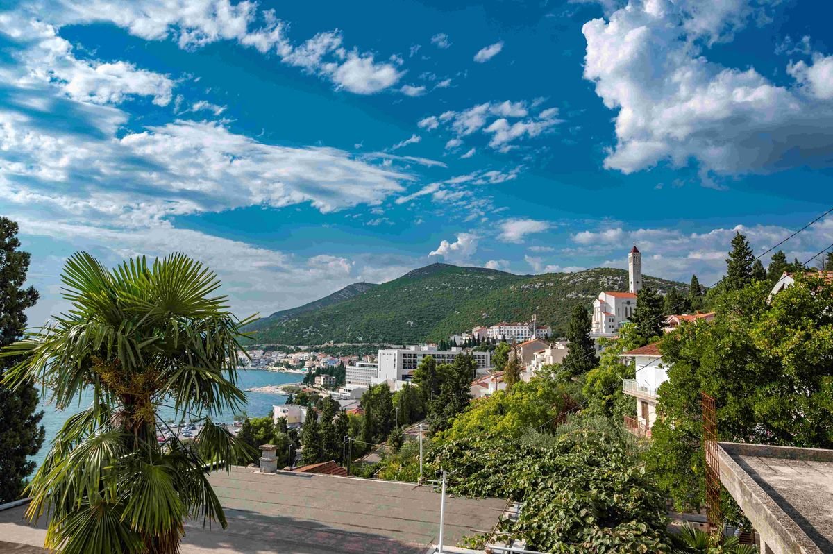 Neum