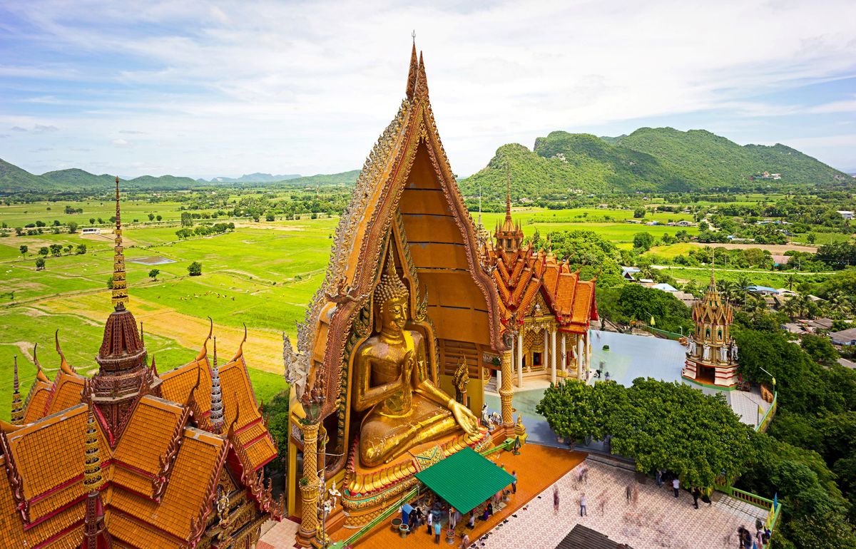 Wat Tham Suea