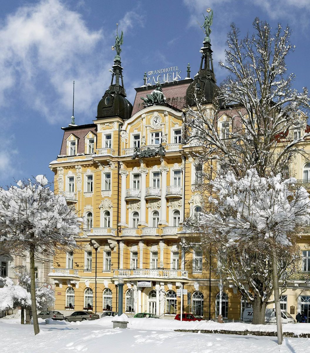 Hotel Pacifik