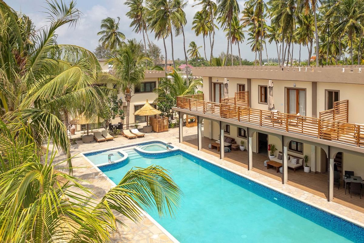 Hotel Blackstone Beach Resort