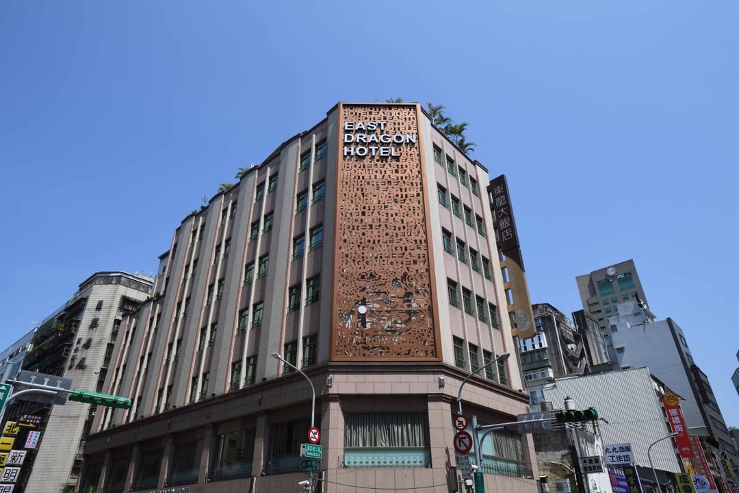 East Dragon Hotel