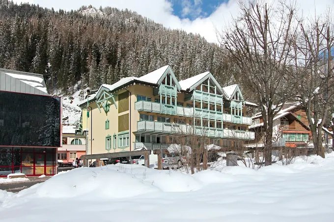 Hotel Schloss and Club Dolomiti