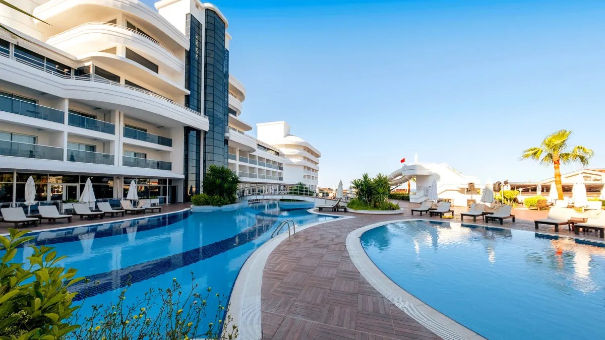 Hotel Laguna Beach Alya Resort & spa