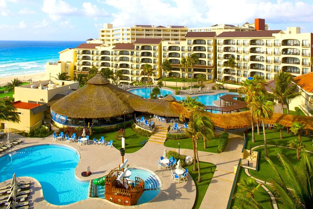 Hotel Emporio Cancun