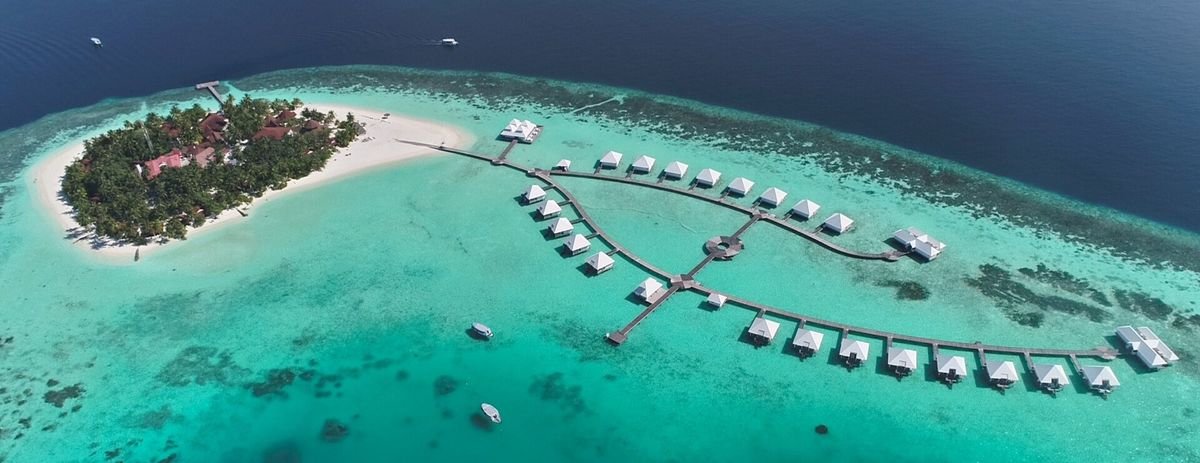 Diamonds Athuruga Beach & Water Villas