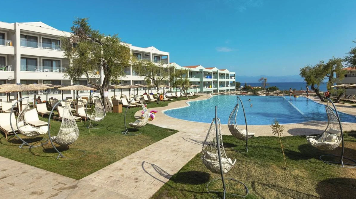 Hotel Robolla Beach Aparthotel