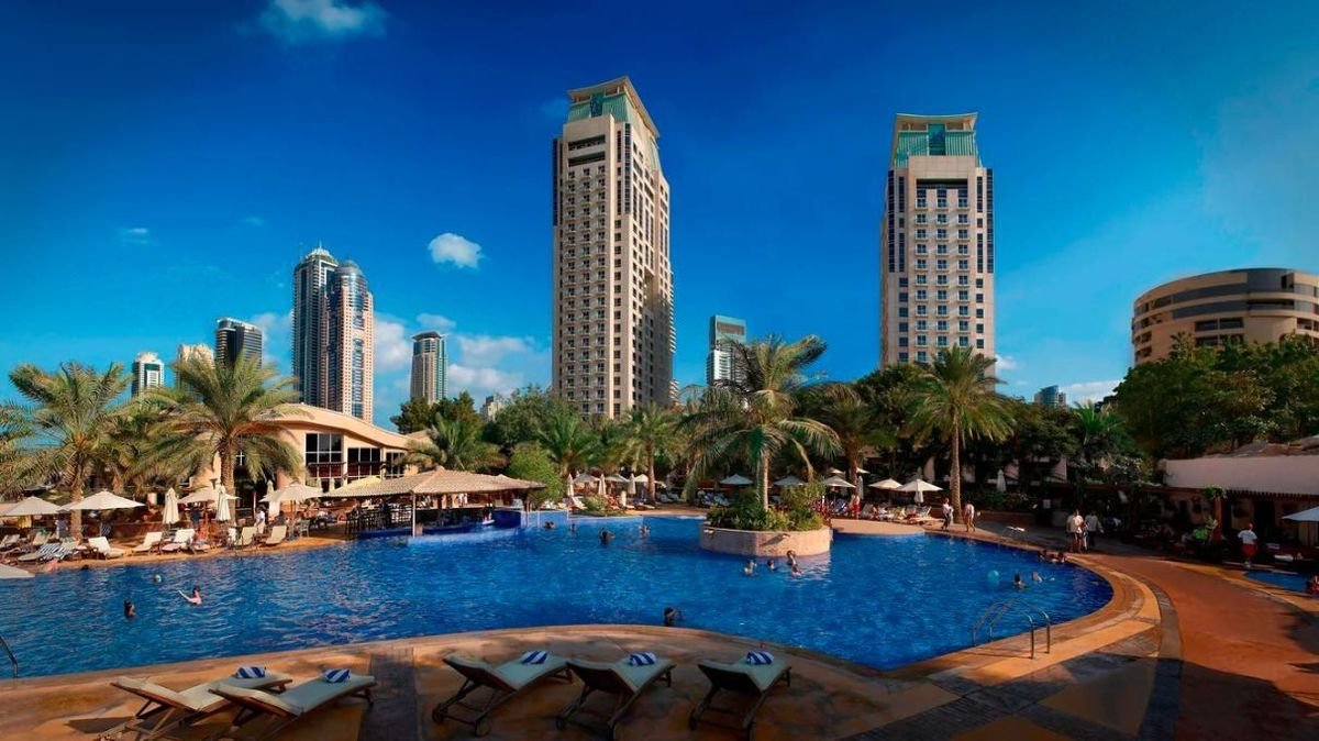 Al Habtoor Grand Resort, Autograph Collection