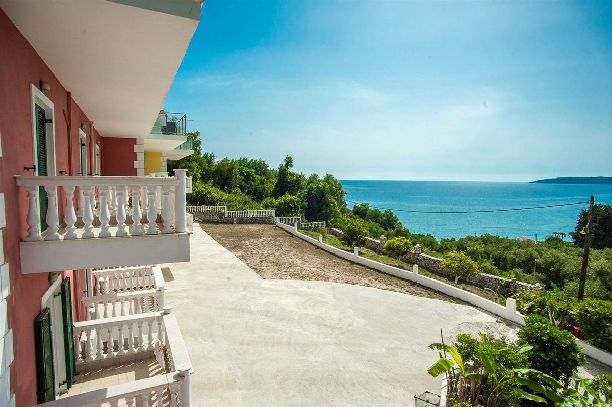 Agios Gerasimos Štúdiá