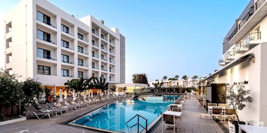 Anemi Hotel & Suites