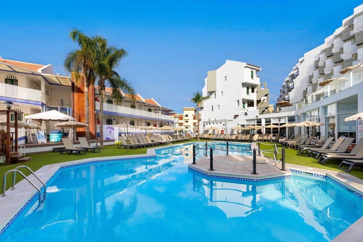 Playa Olid Suites & Apartments