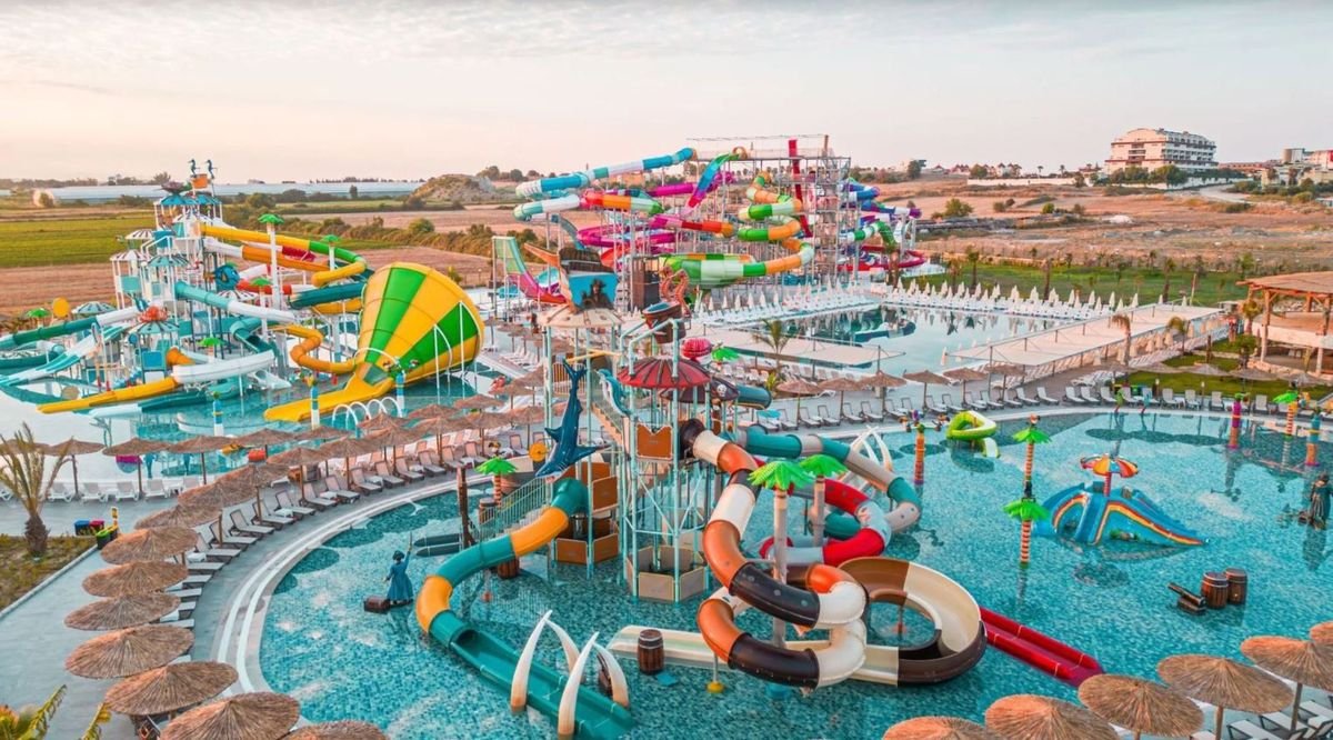 Hotel Dream Fun World