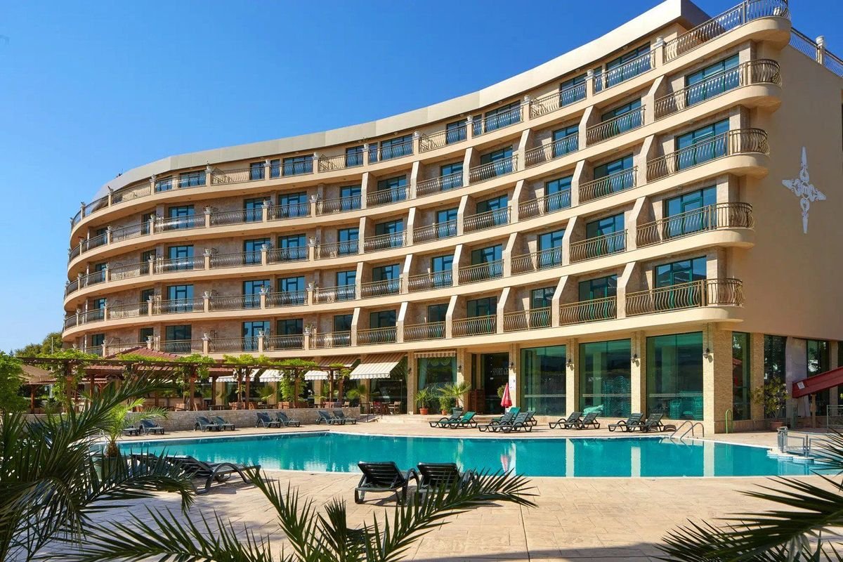 Hotel Mena Palace