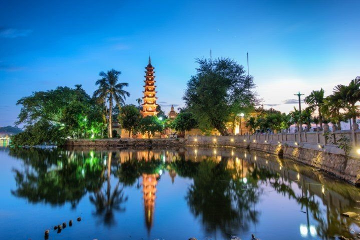 Advent vo Vietname: Od Zátoky drakov po pláže Phan Thiet