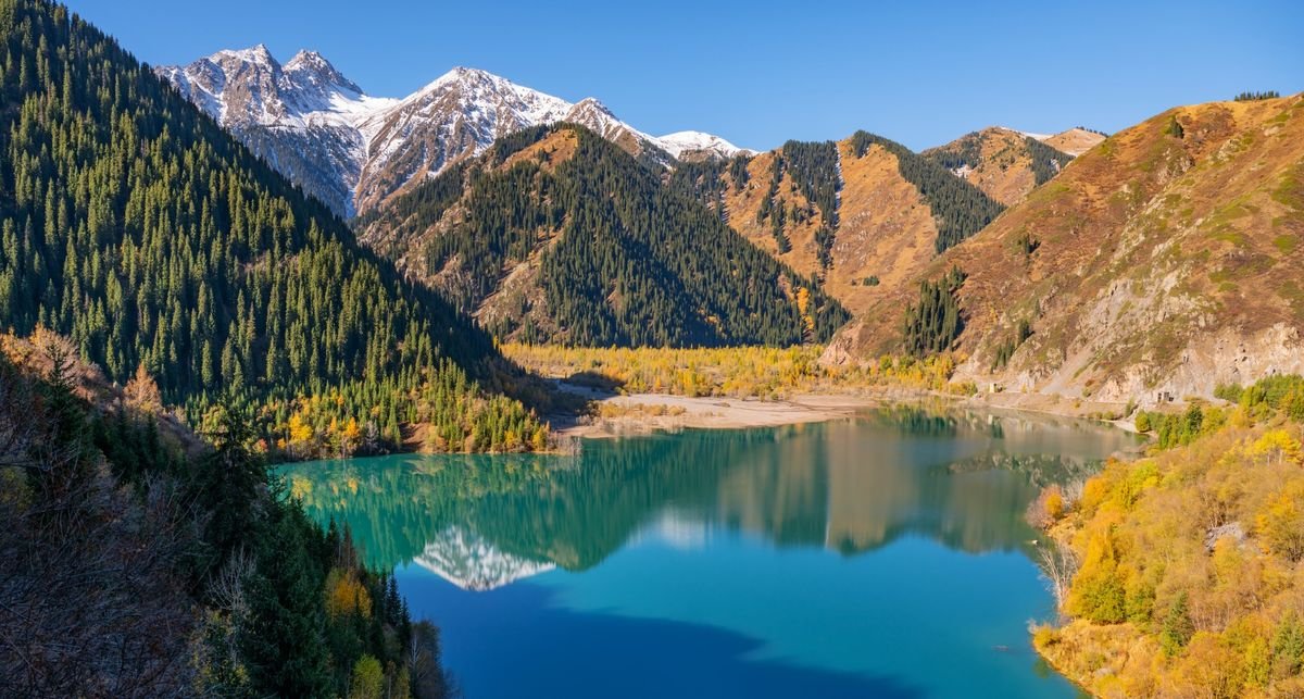 Kazachstan – krajina hôr, jazier a kaňonov