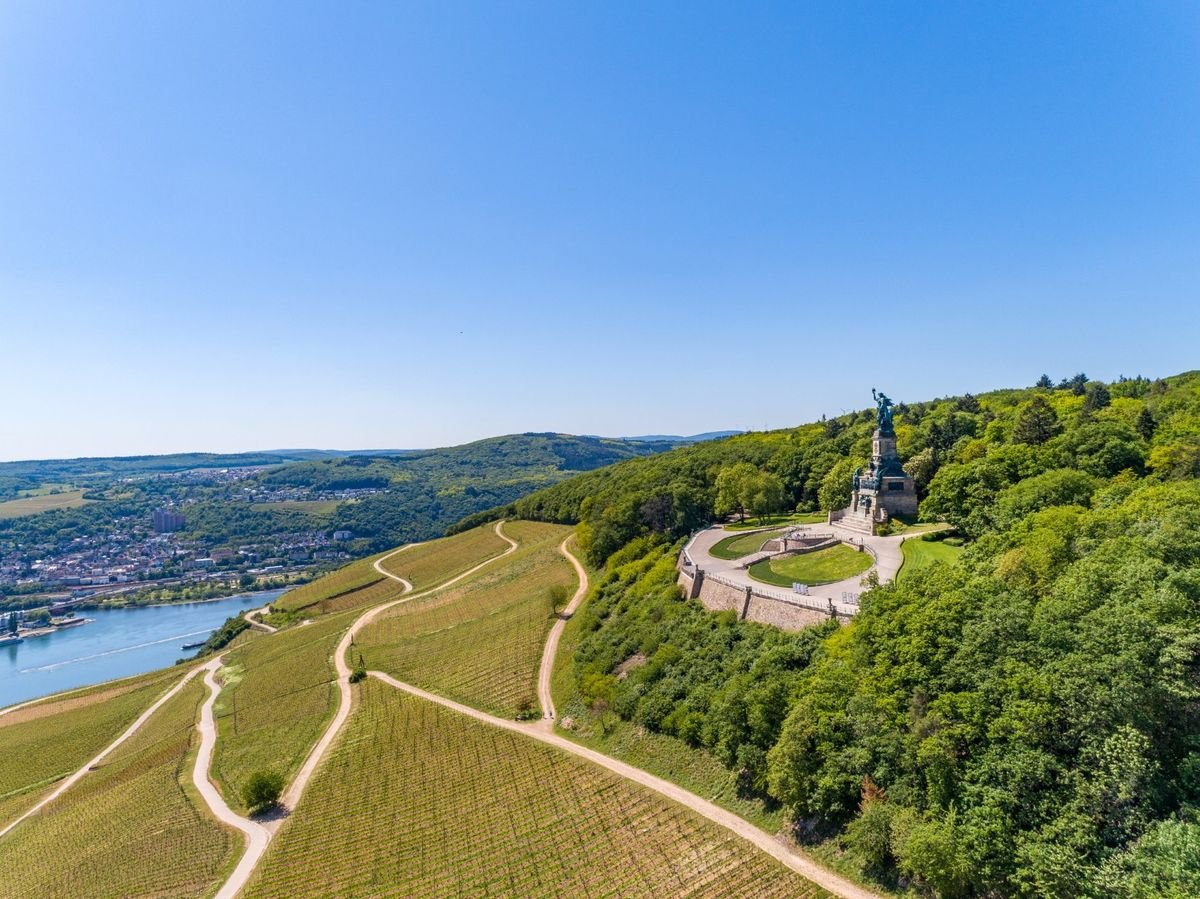 Za vínom a krásami Porýnia