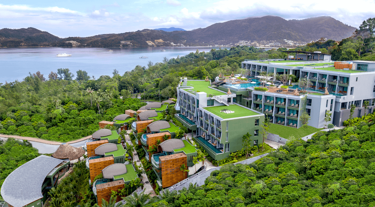 Hotel Crest Resort & Pool Villas Phuket