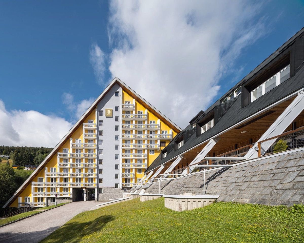 Pinia Hotel & Resort