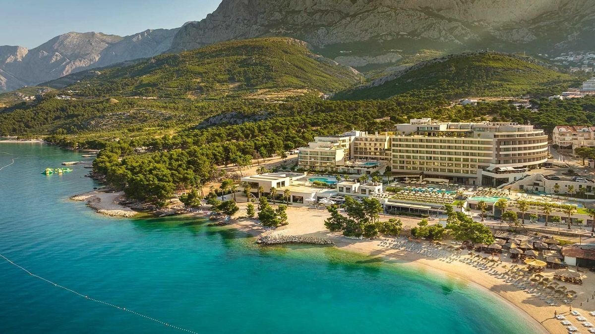 Aminess Khalani Beach Hotel