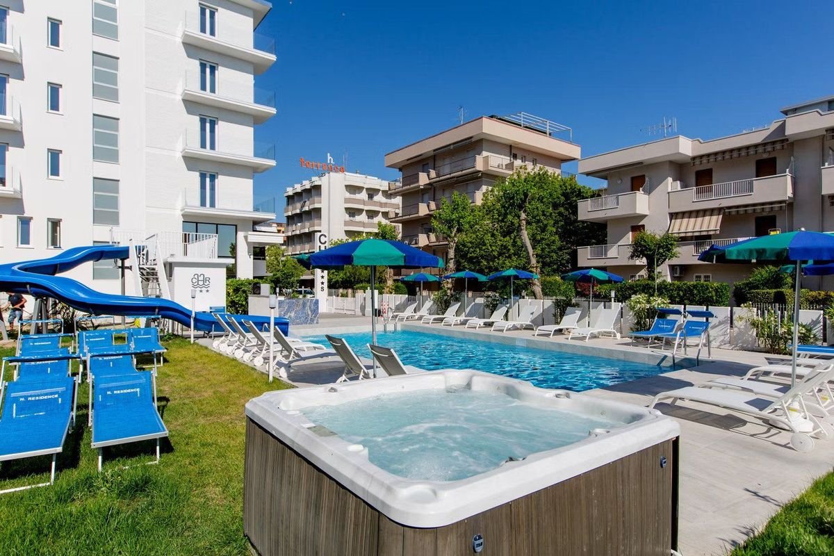 Club Hotel Residence