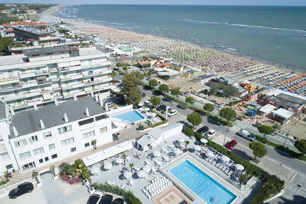 Hotel Promenade Universale