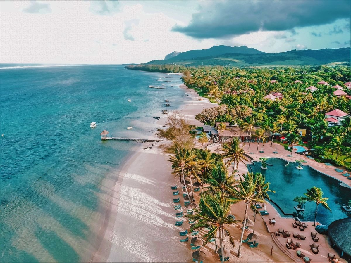  Outrigger Mauritius Beach Resort