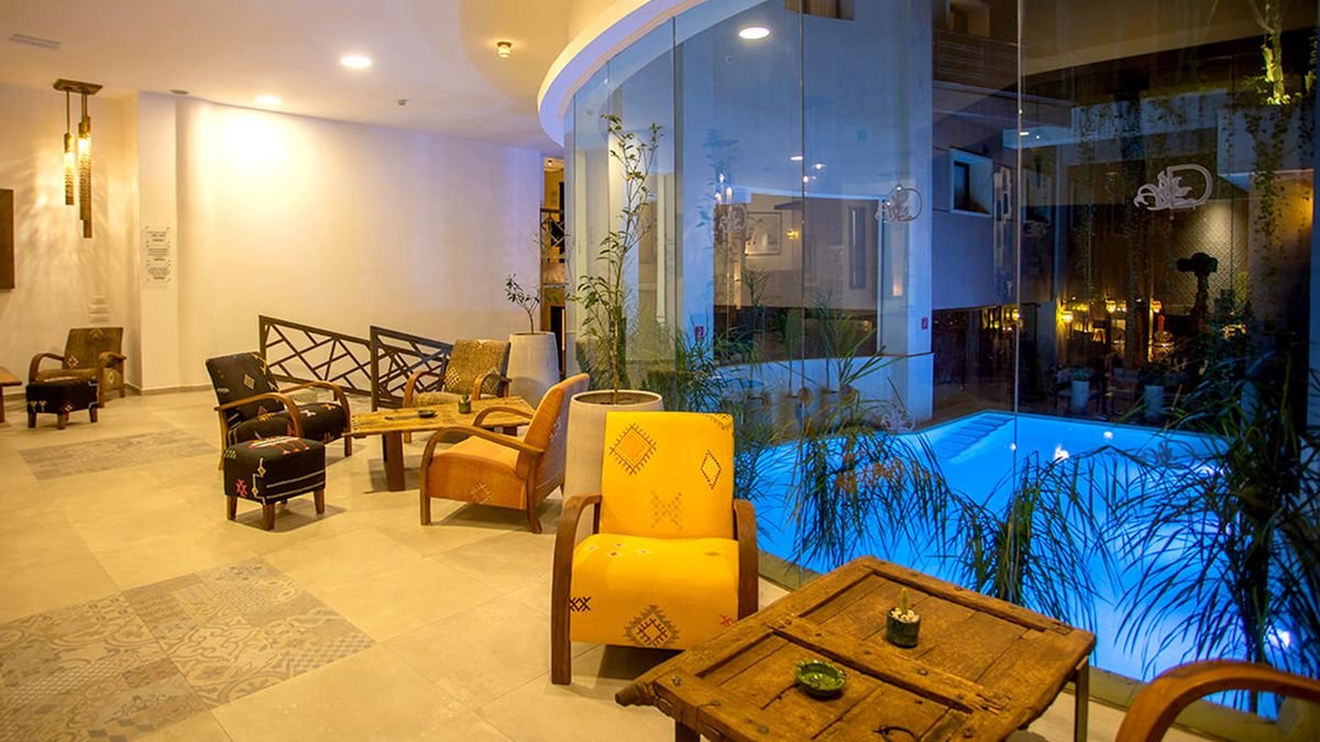 Dellarosa Hotel Suites & Spa