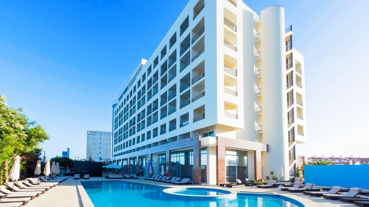 Hotel Tryp Lisboa Caparica Mar by Wyndham