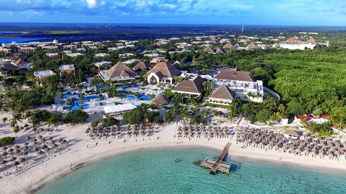 Bahia Principe Luxury Akumal