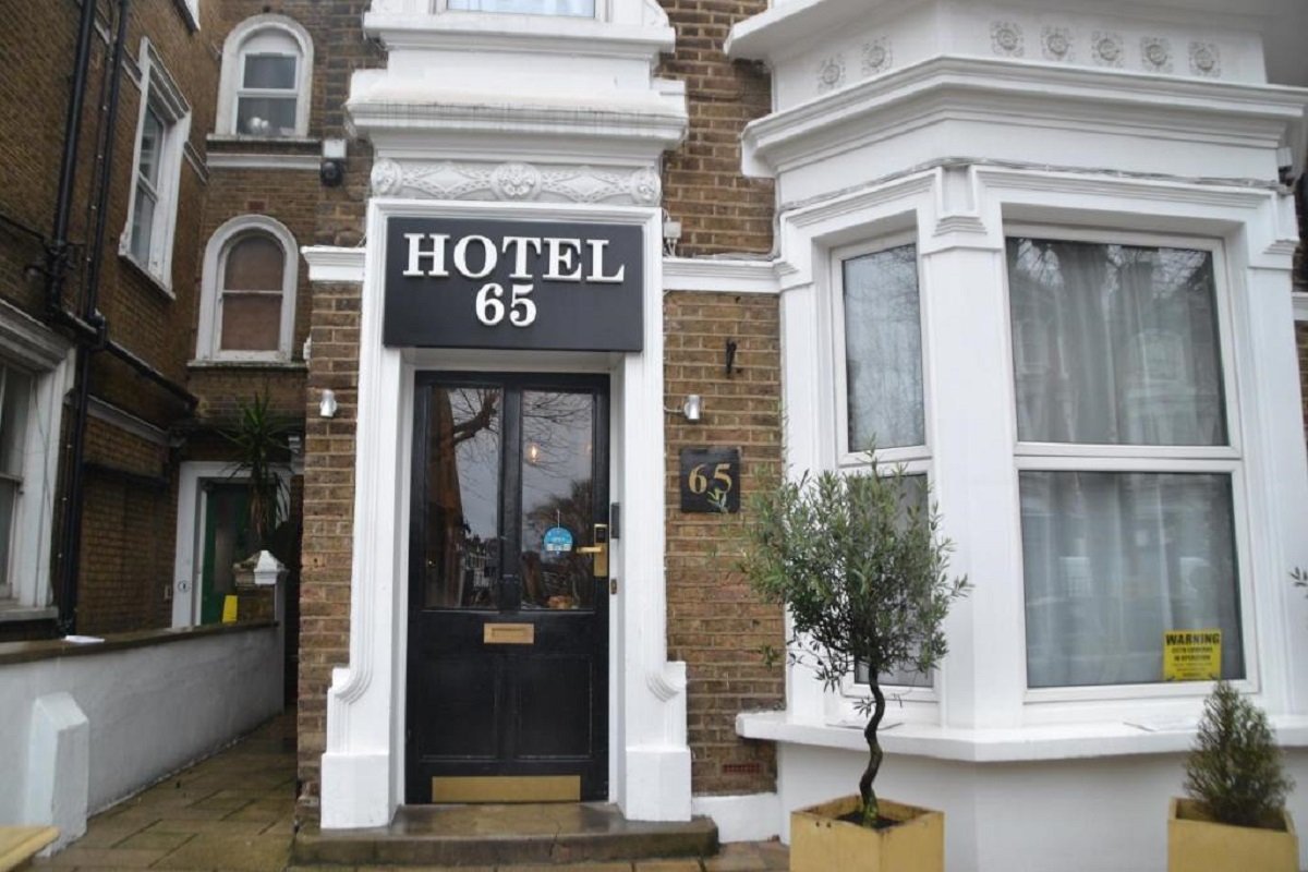Hotel 65 & Annexes