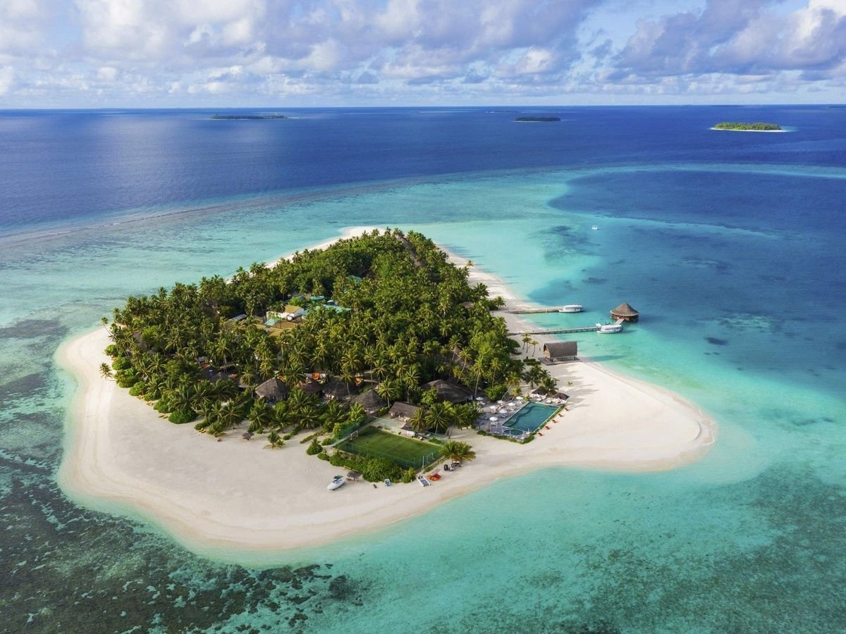 Angsana Velavaru Hotel