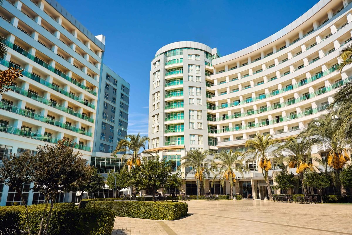 Sherwood Exclusive Lara