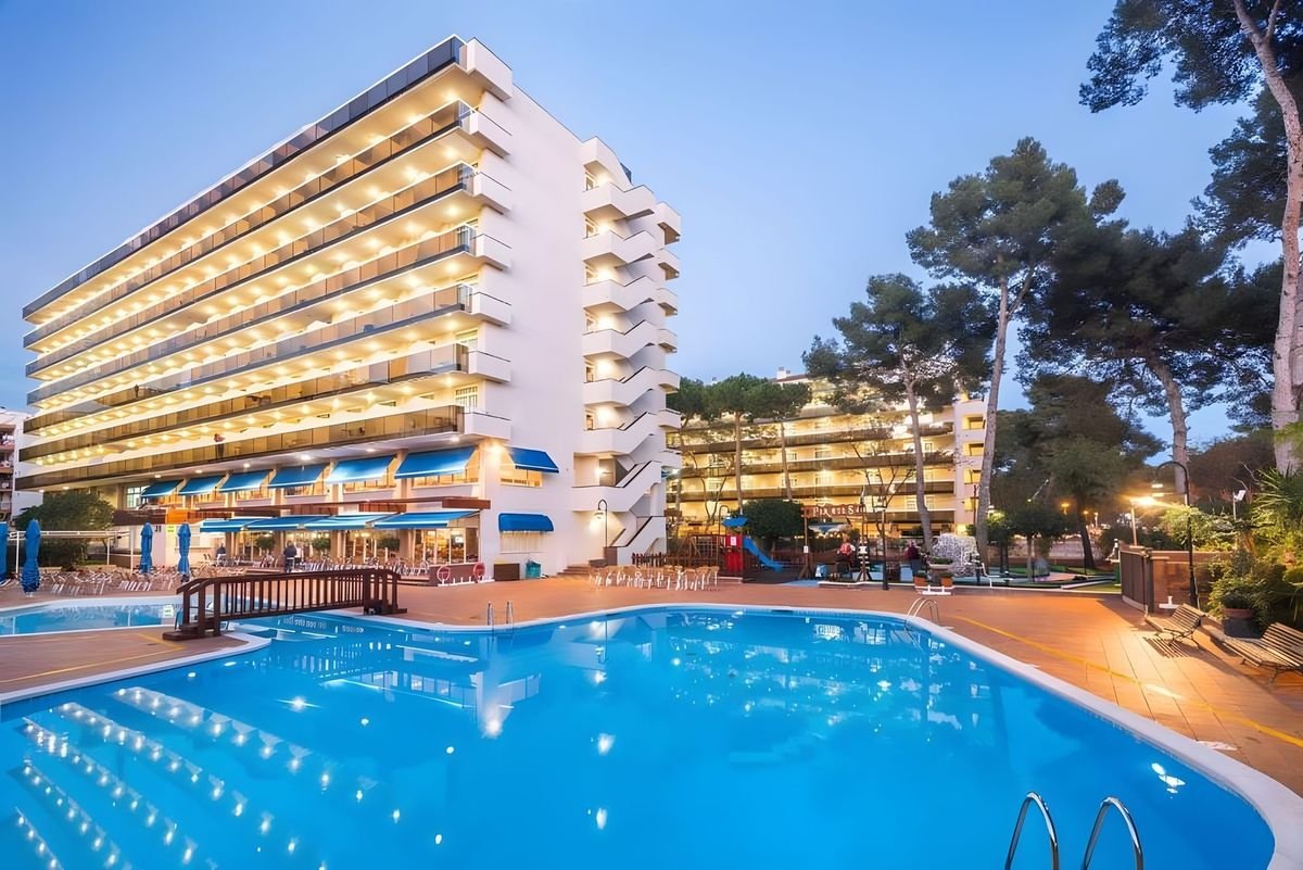 Ponient Aparthotel Marinada