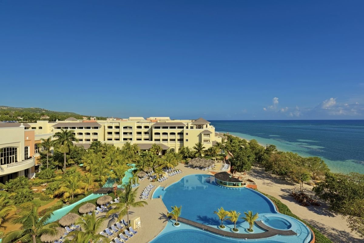 Iberostar Waves Rose Hall Beach