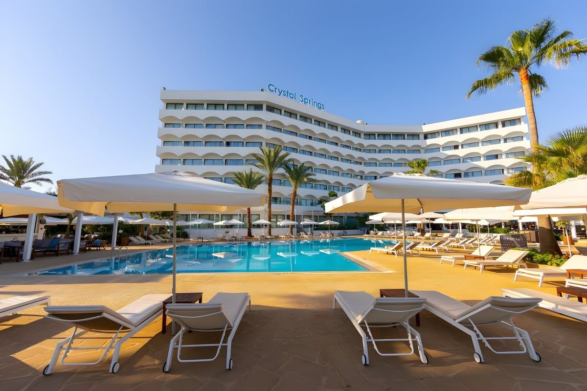 Hotel Crystal Springs Beach