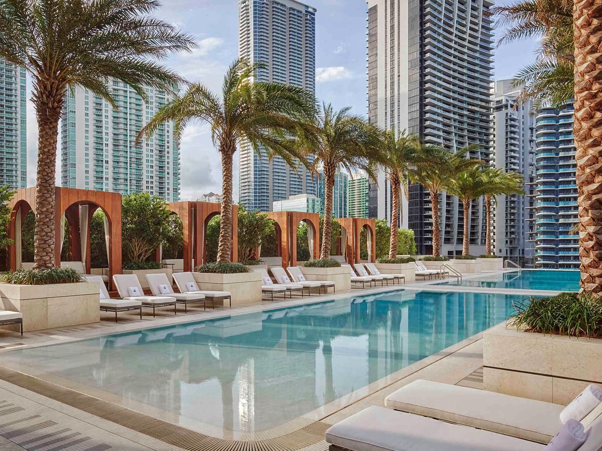 SLS Lux Brickell