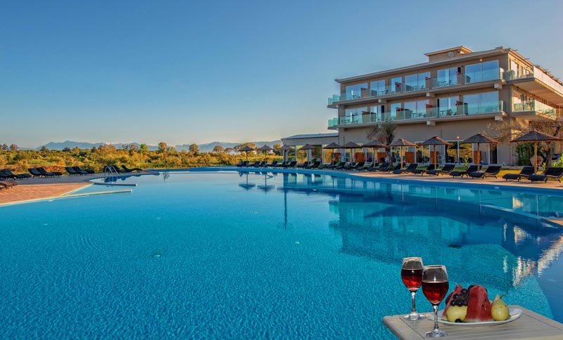 Hotel Laguna Holiday Resort