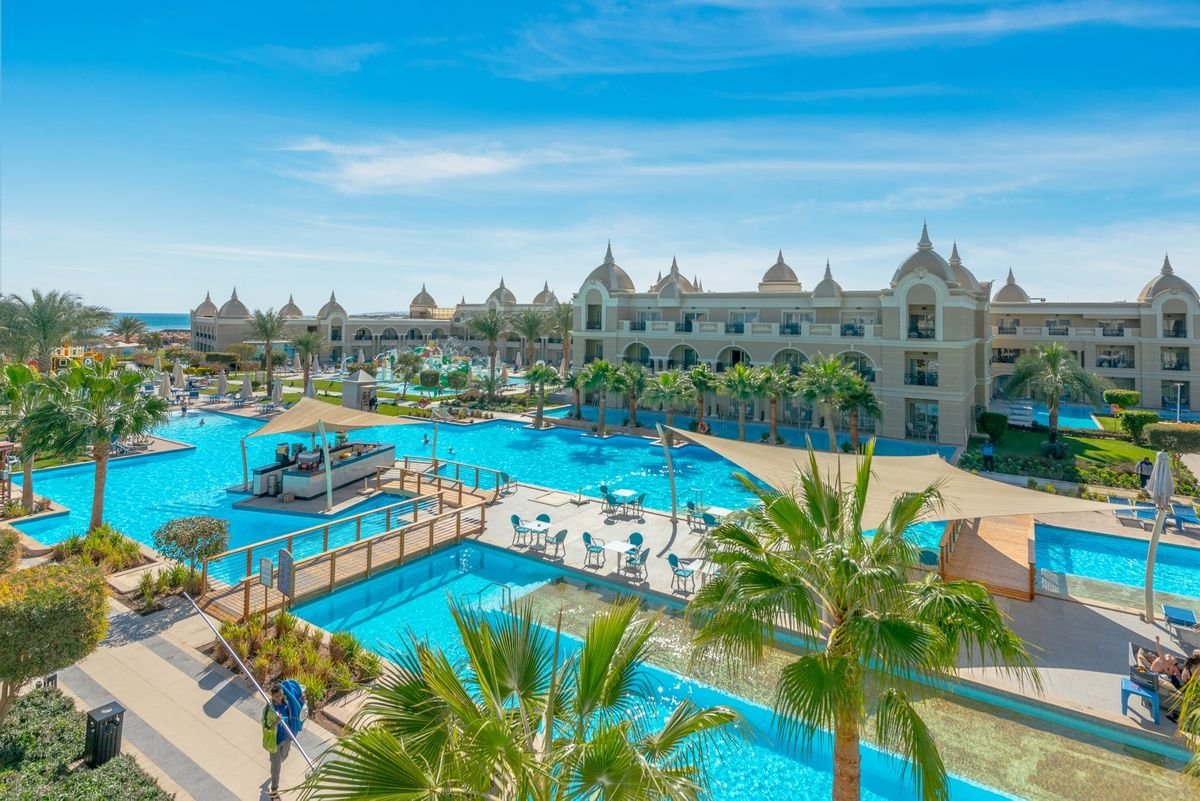 Titanic Royale Resort