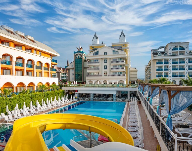 Hotel Dream World Resort & Spa