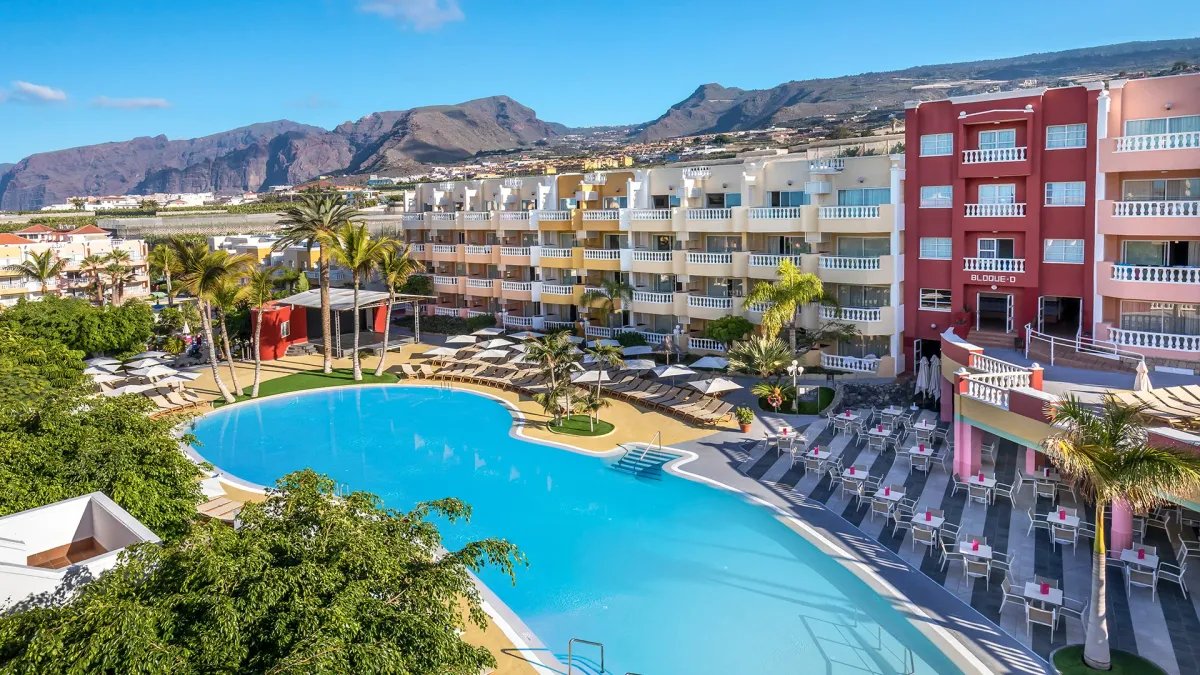 Servatur Isora Suites