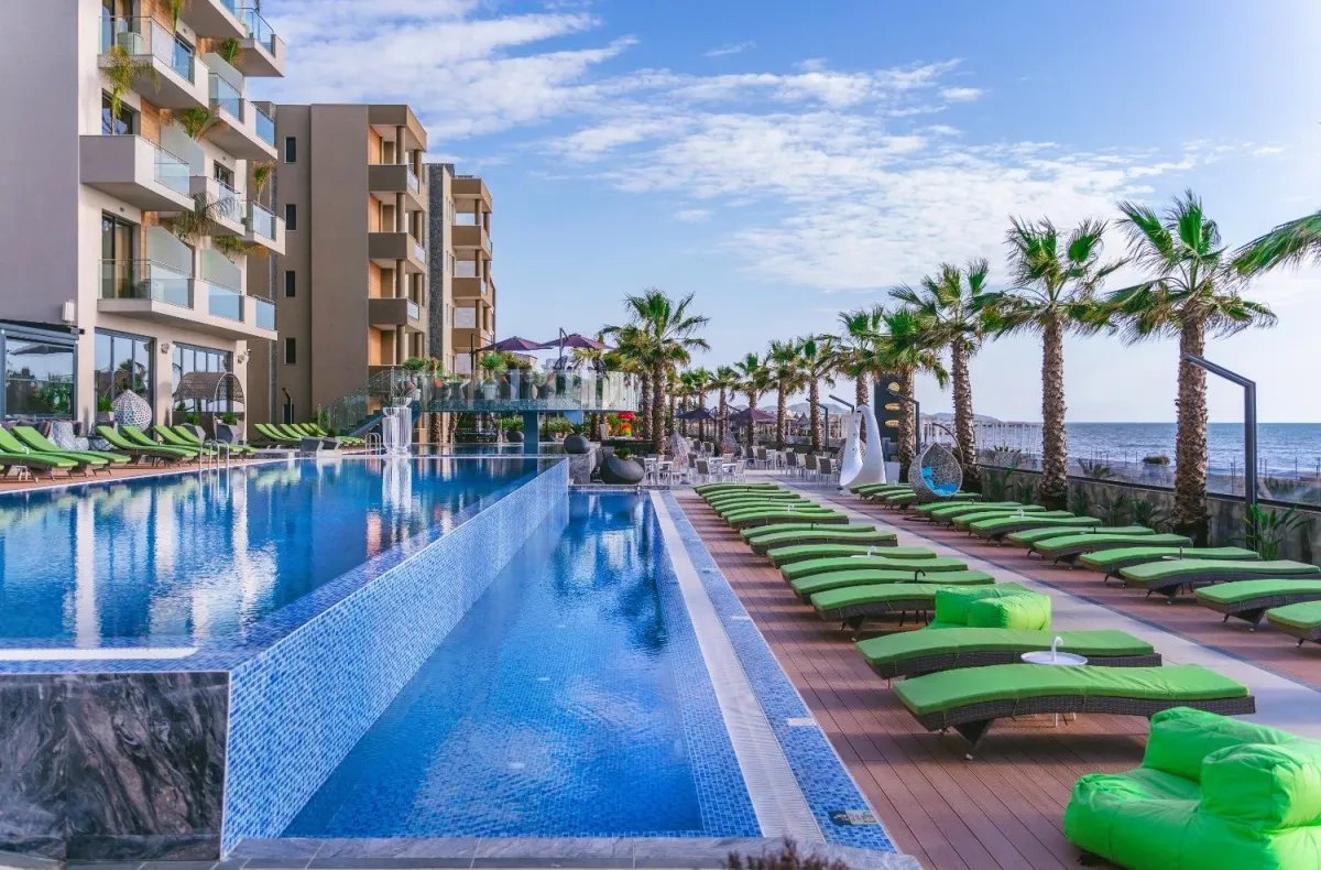 HOTEL PINEA 