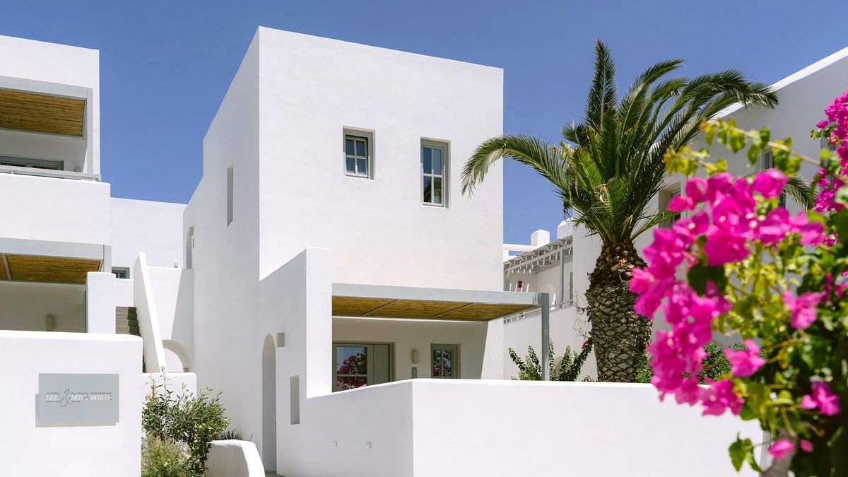 Mr and Mrs White Paros Suites and More