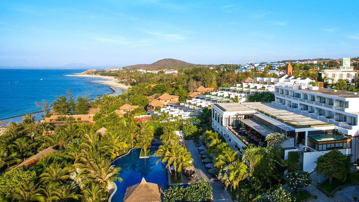 The Cliff Resort & Residences