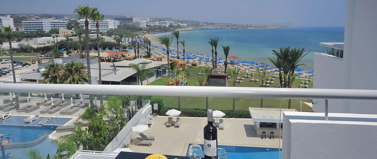 Okeanos Beach Boutique Hotel