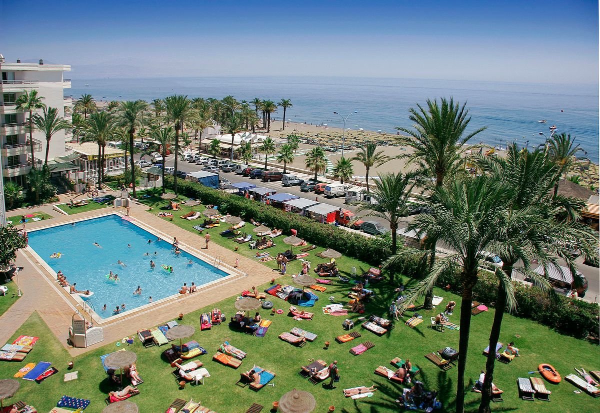 Apartamentos Bajondillo