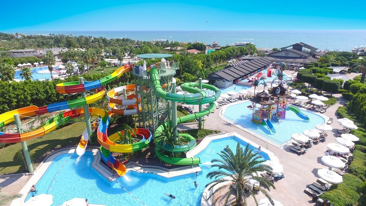Limak Lara Deluxe Hotel & Resort