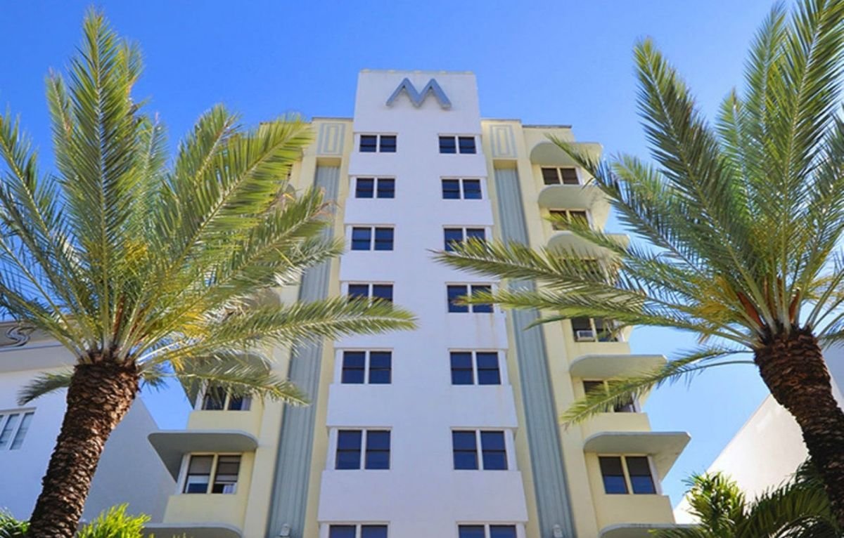 Marseilles Beachfront Hotel