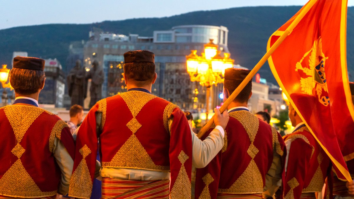 Svetingi žmonės ir autentiška patirtis