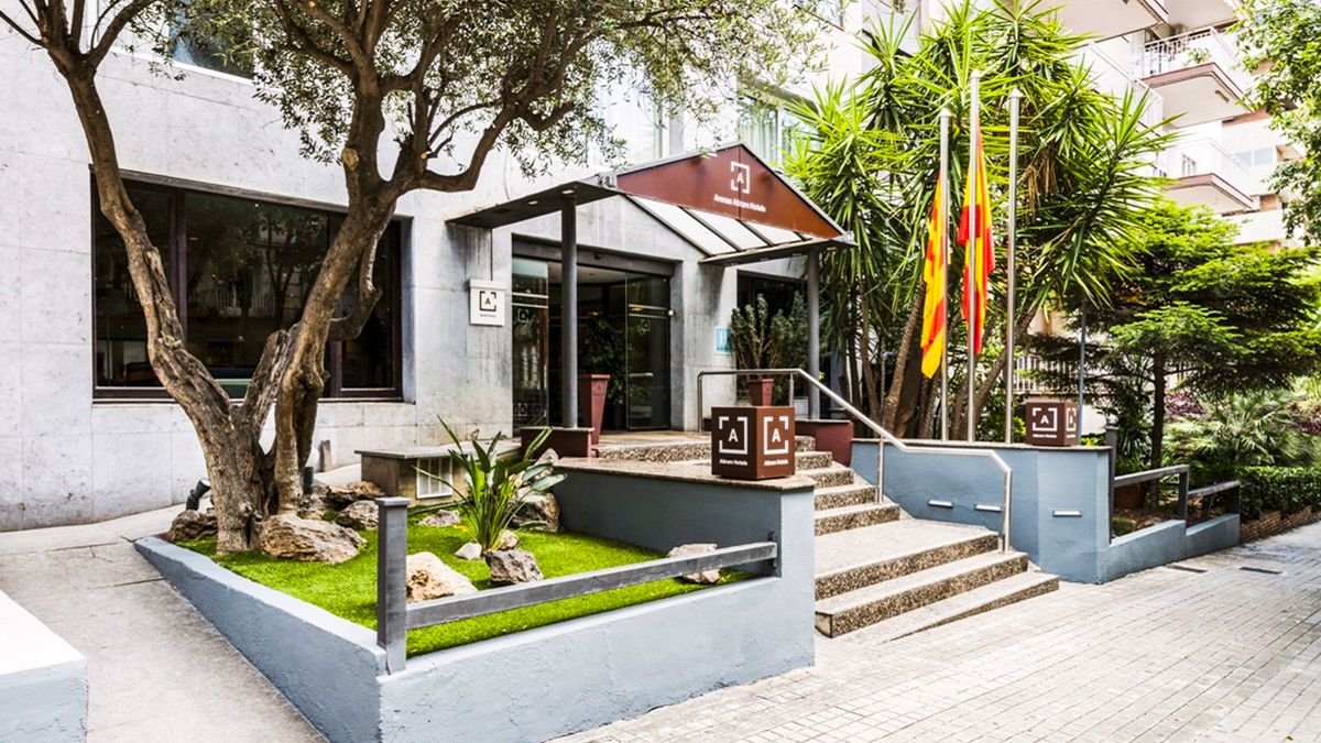 Hotel Arenas Atiram